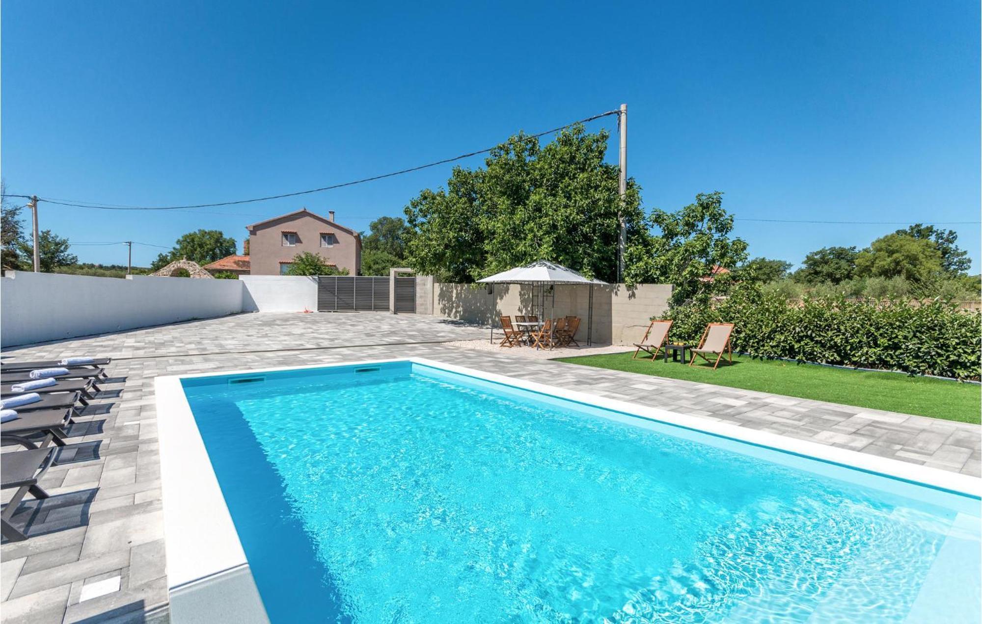 3 Bedroom Beautiful Home In Rastane Donje Donje Rastane Εξωτερικό φωτογραφία